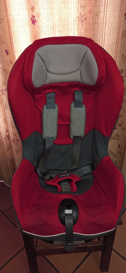 Cadeira Auto Chicco com Isofix