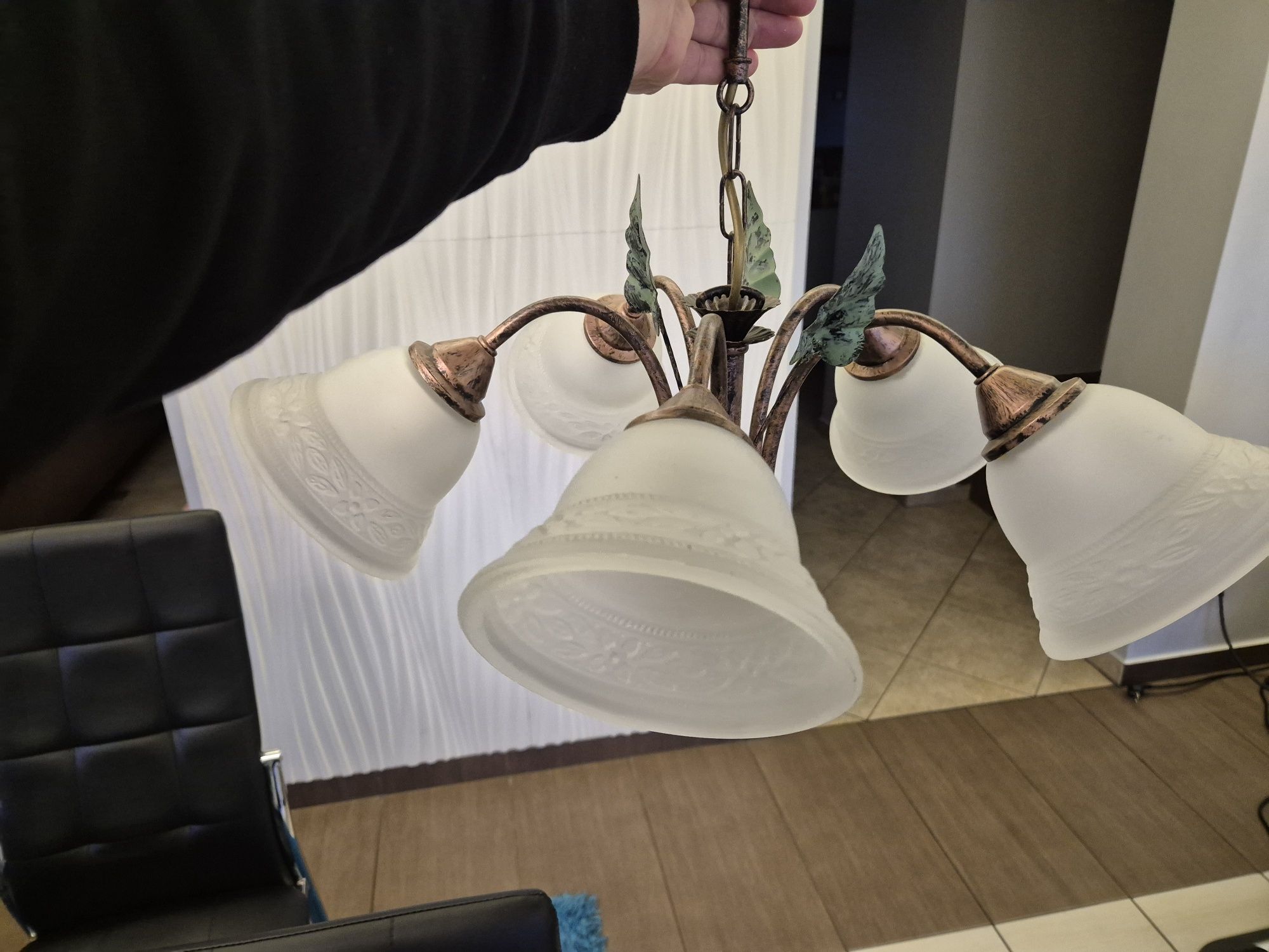 Lampa wisząca nowa