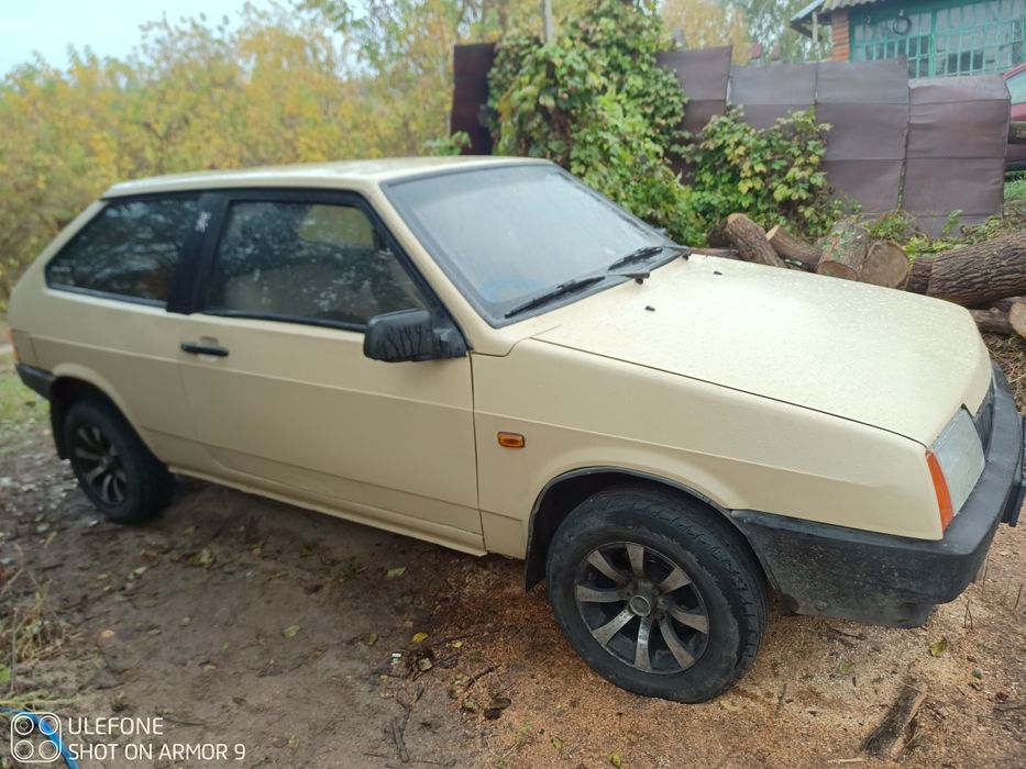 Автомобіль Ваз 2108
