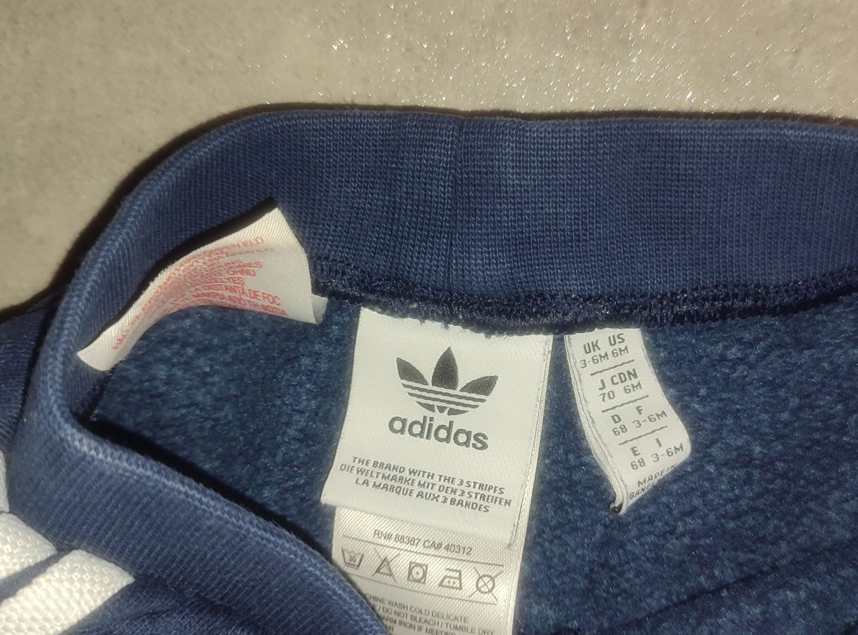 Spodnie Adidas r. 3-6 m-c dresy granatowe