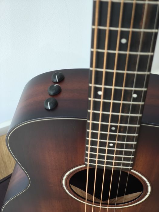 Taylor GS mini-e Koa Plus Shaded Edgeburst