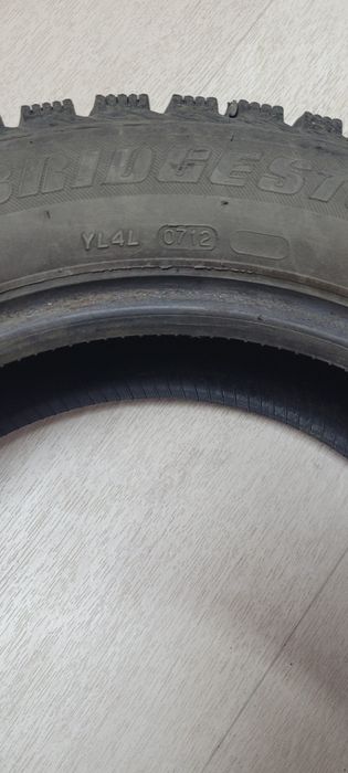 Бриджстоун шипована резина