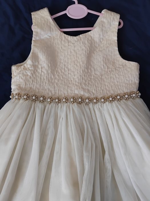 Сукня на дівчинку 5/6 років