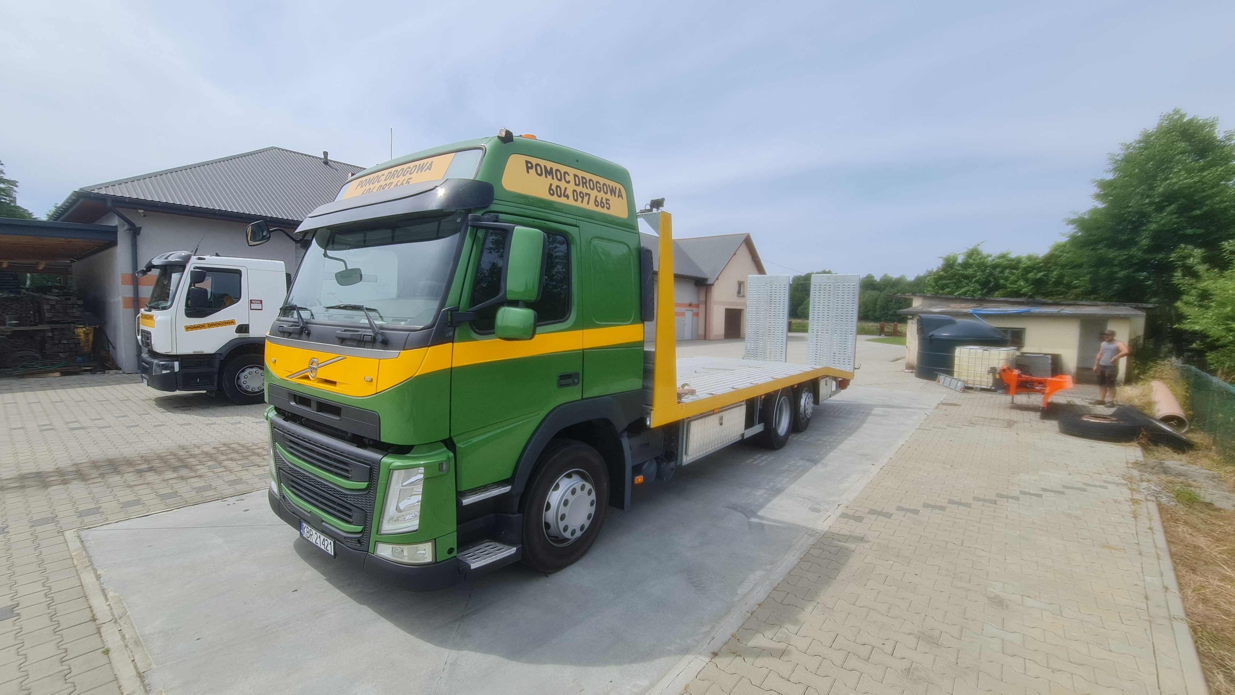 Volvo FM 3 ośka Zabudowa Laweta najazd pomoc drogowa