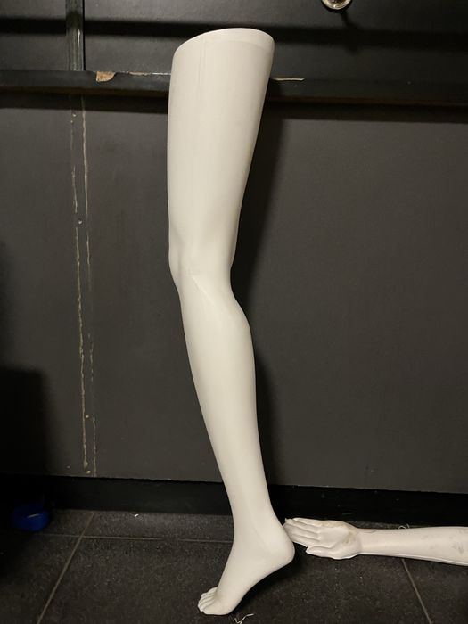 Манекени торс  голова руки ноги