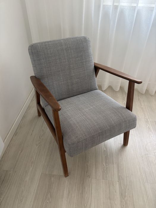 Cadeirao cinza como novo