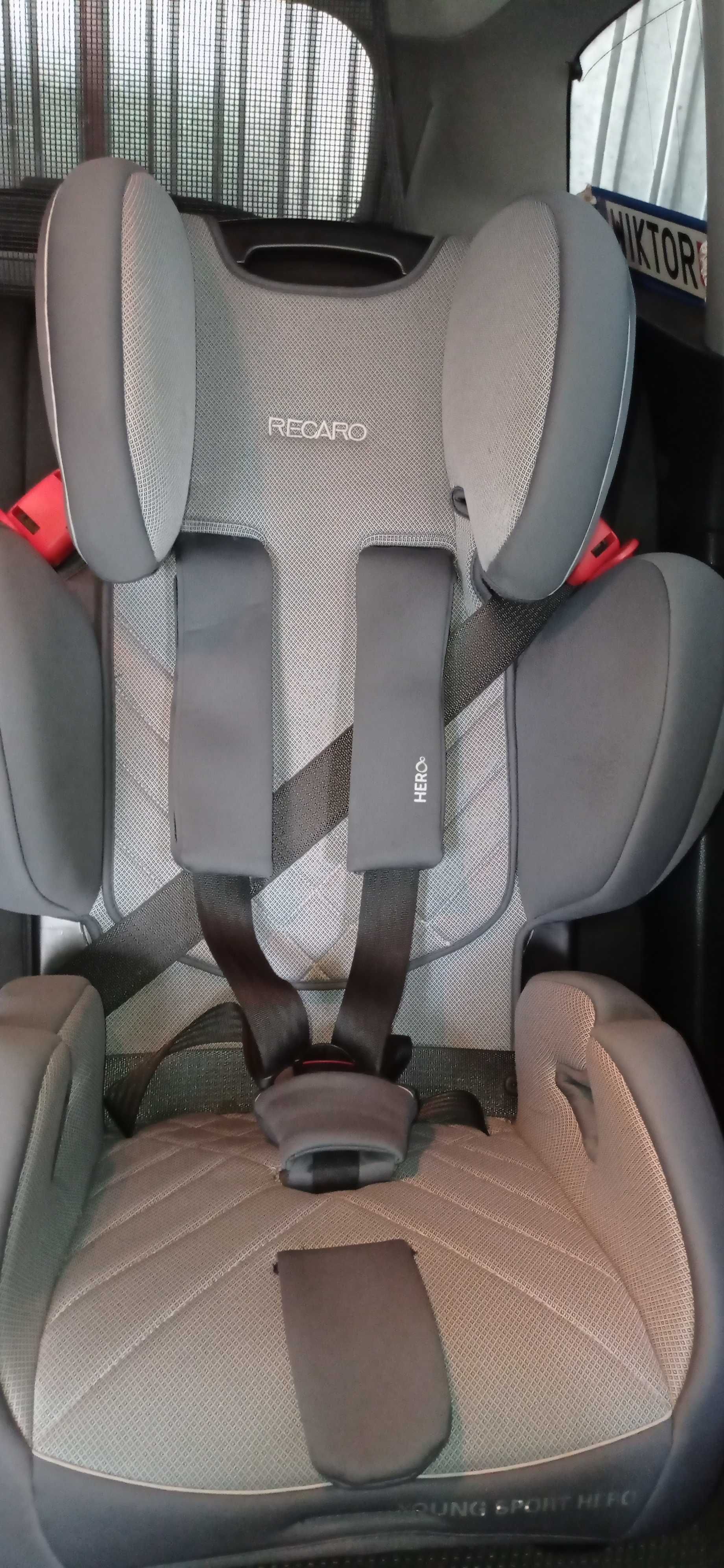 Fotelik samochodowy Recaro Young Sport Hero 9-36 kg