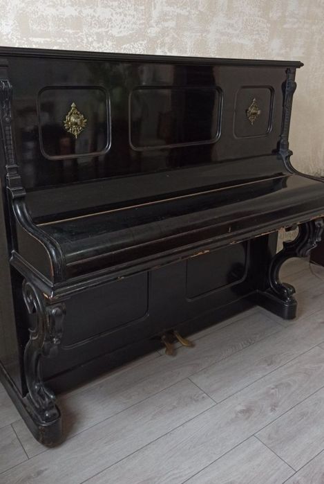 Пианино  Schiedmayer