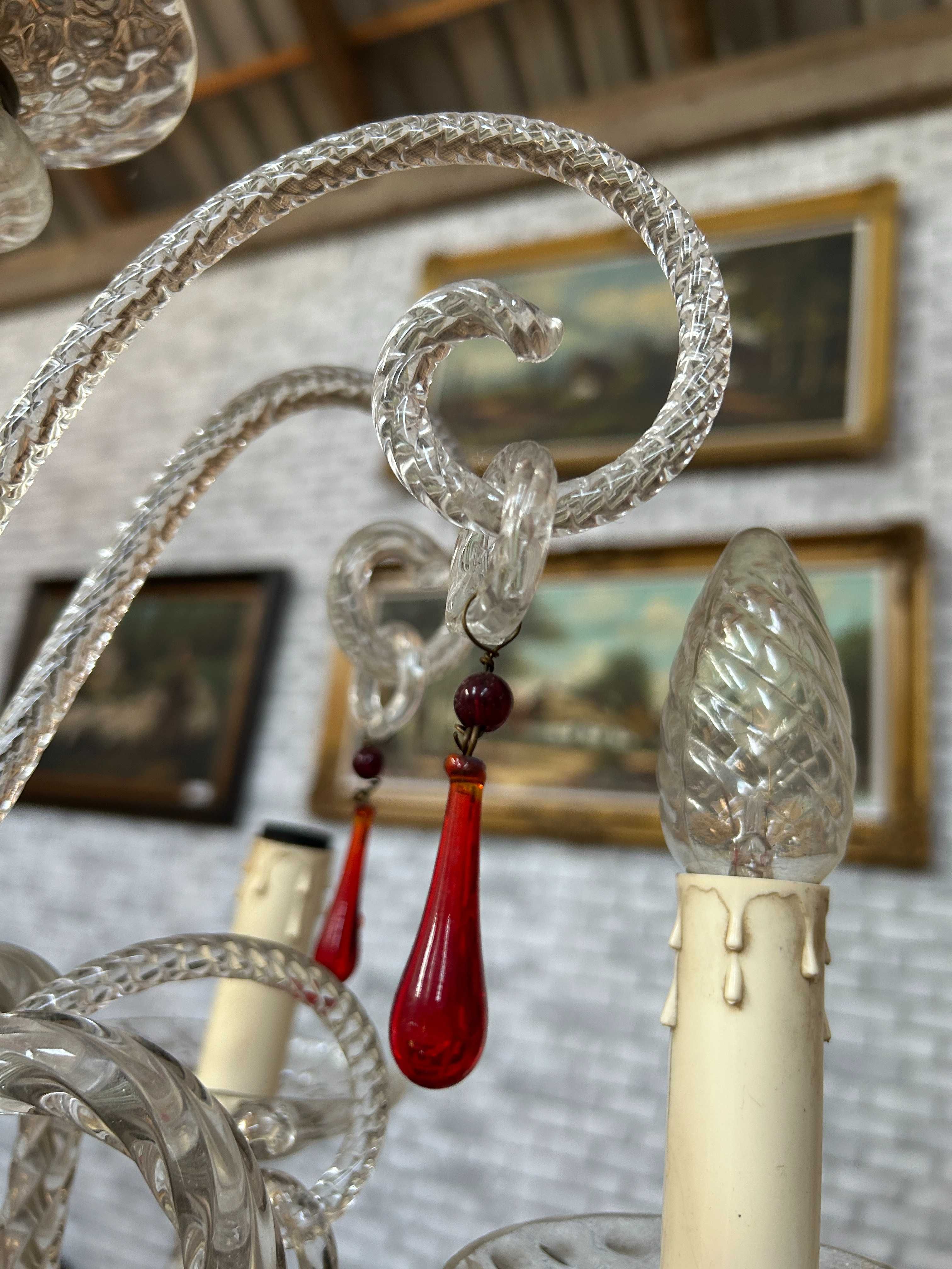 Żyrandol szklany Murano z czerwonymi łezkami #8097 Stylowy Węgrów