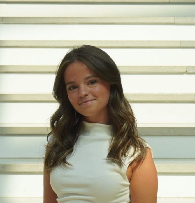 Explicações de Economia A (secundário) e Matemática (ensino básico)