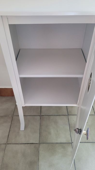 metalowa szafka chlebowa antyk