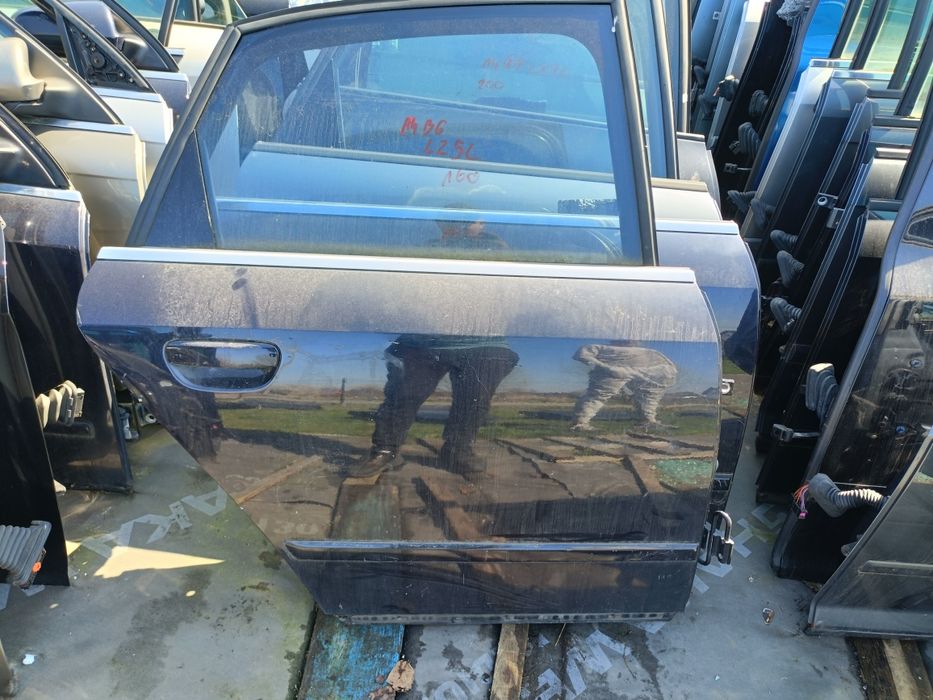 Audi a4 b6 drzwi prawy tył lz5l