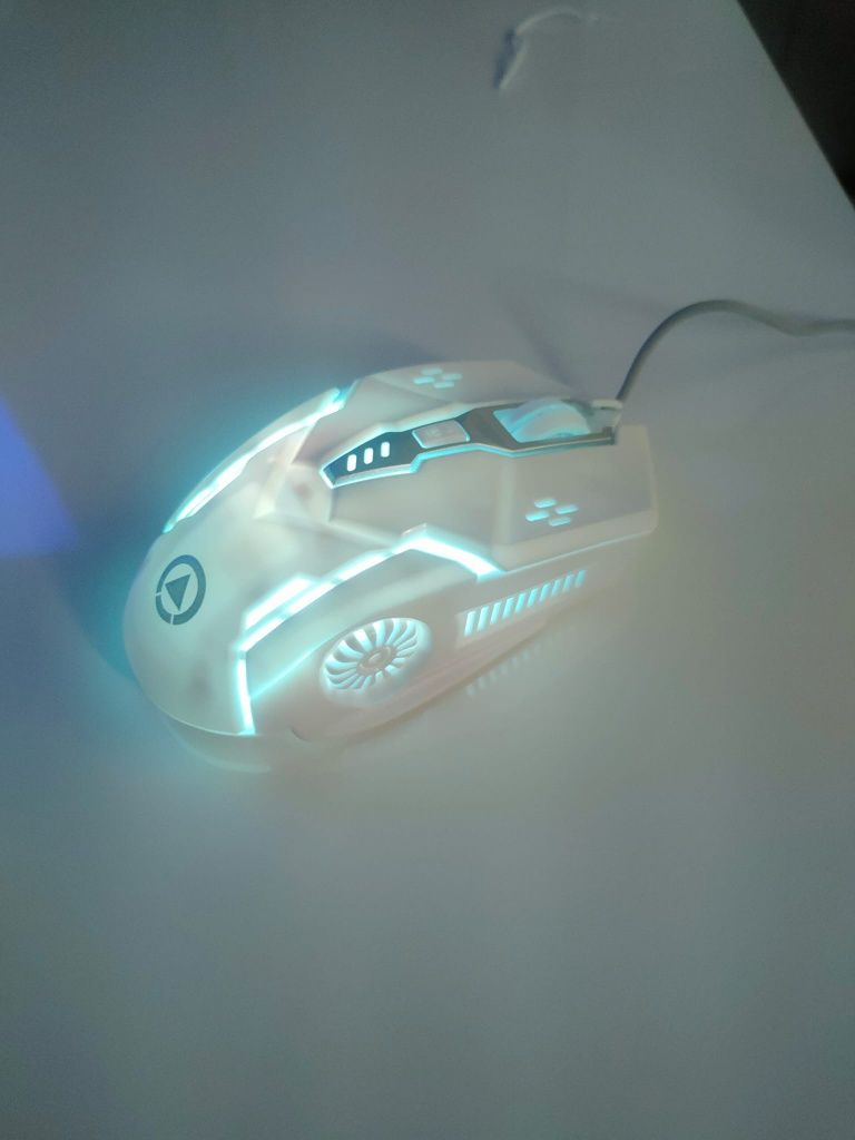 Mysz mechaniczna przewodowa biała