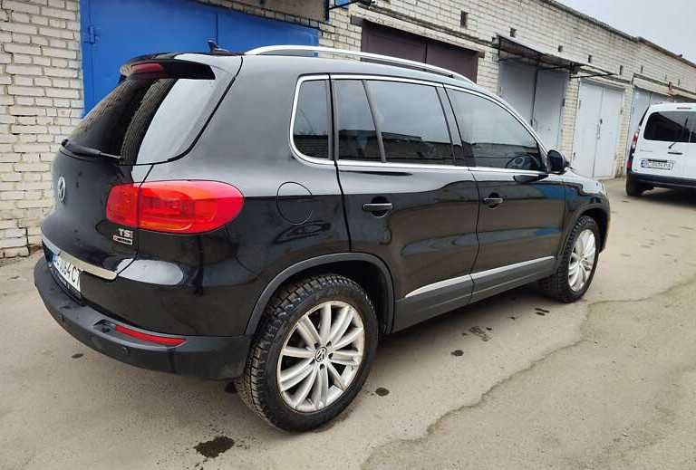 Продаю Volkswagen Tiguan SE 2015