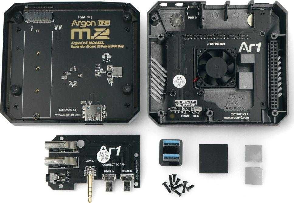 Raspberry Pi 4 model B w obudowie Argon ONE M.2