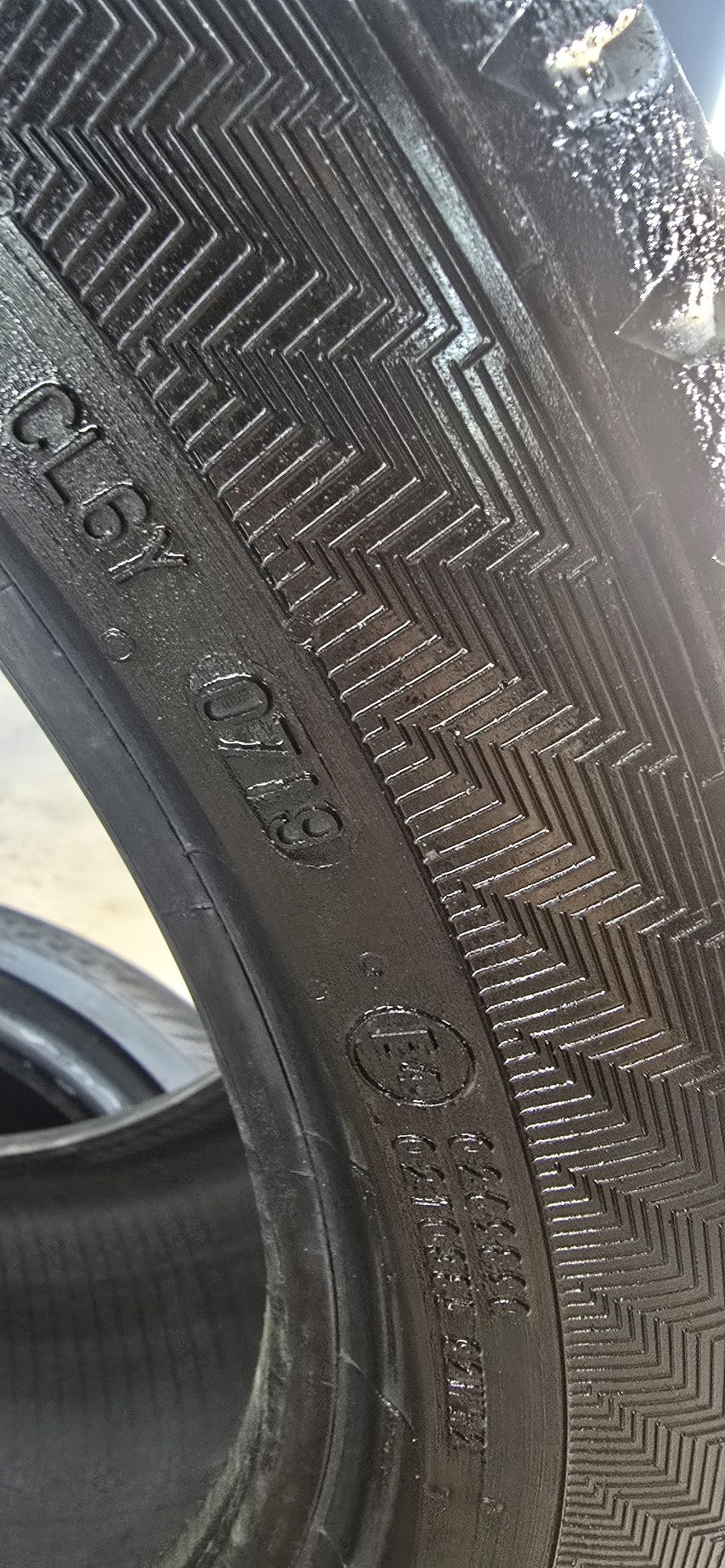 Продам резину UNIROYAL RainSport 2 225/45R17