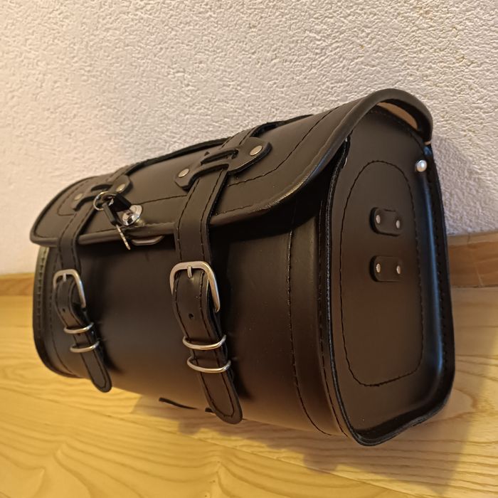 Kufer Sakwa Centralna Skóra Chopper Cruiser Zamek Vt Vn Vs Xvs Xv Vl