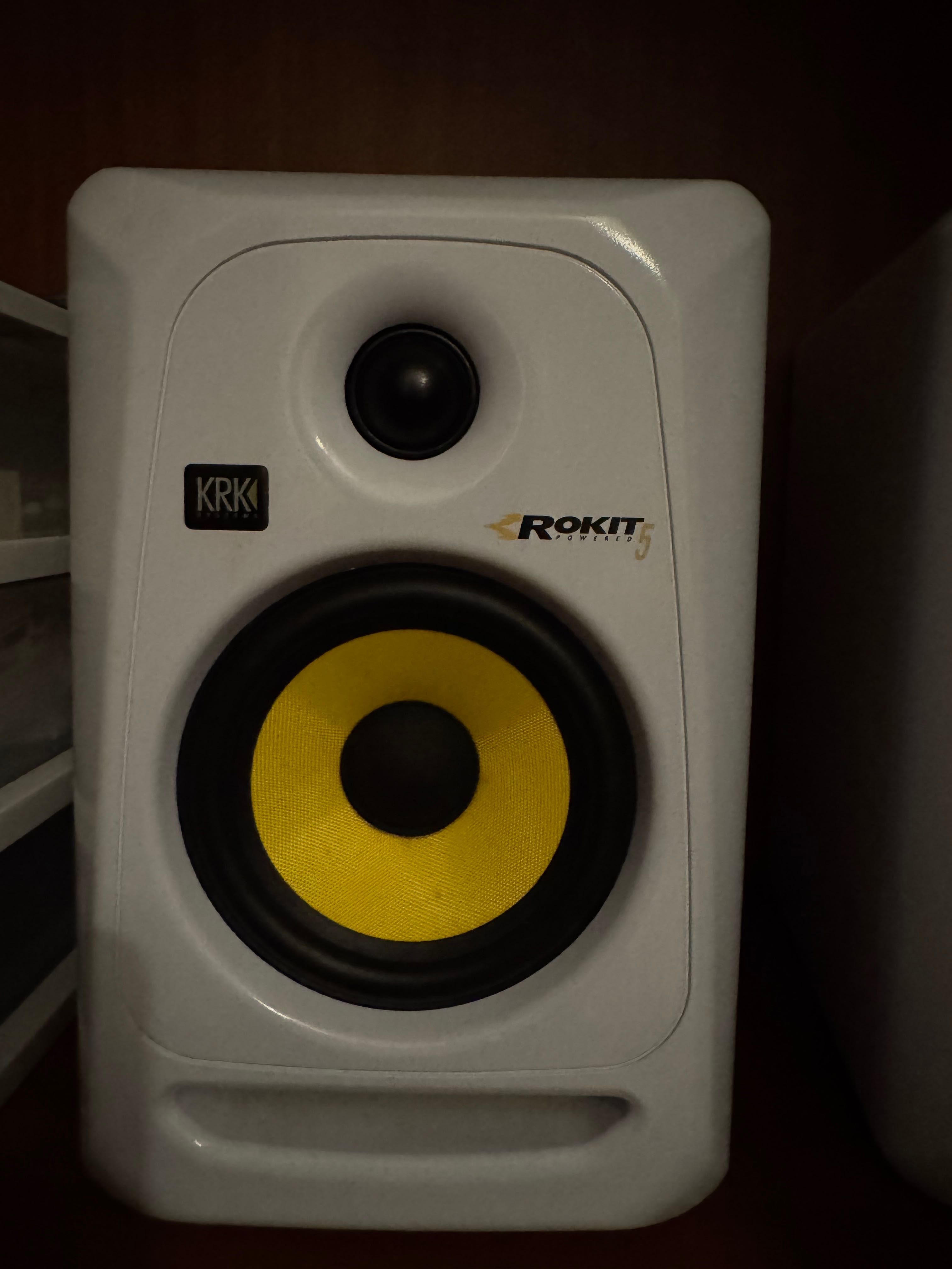 Monitores krk rokit5