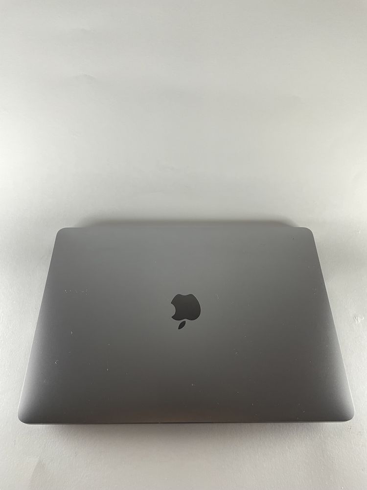 MacBook Pro 13, 2019р, 16/256gb, i5 2,4GHz, Ідеальний стан!