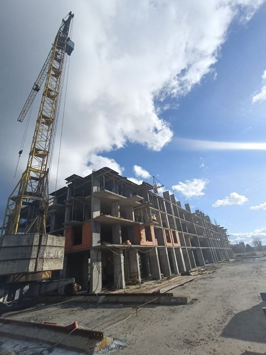 Продаж трикімнатної квартири в новобудові!