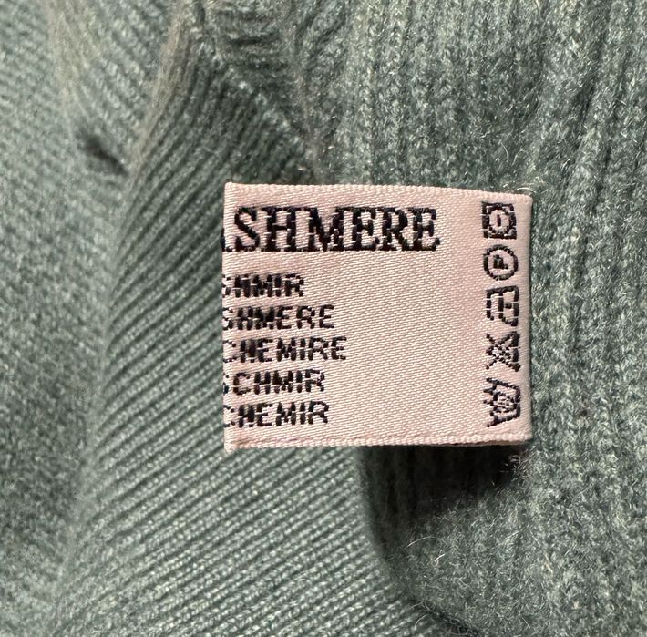 Кашемировый свитер Della Ciana (Италия).