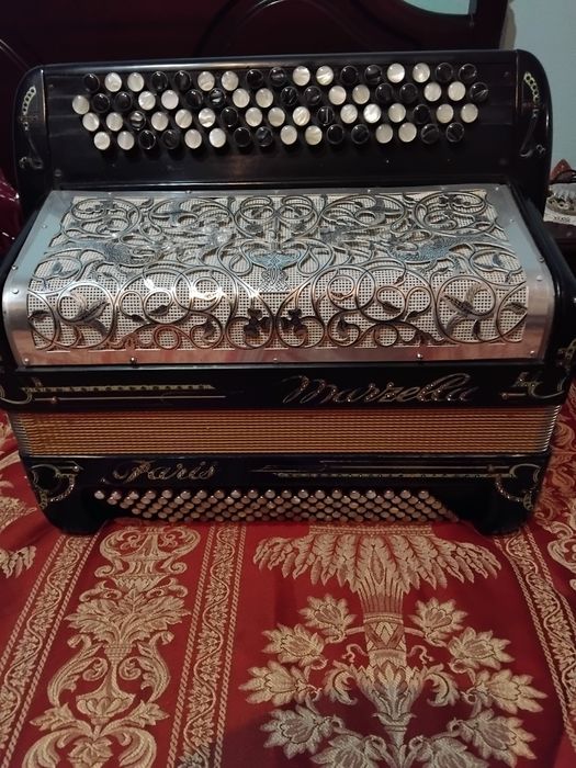 Acordeon.frances marzella barato
