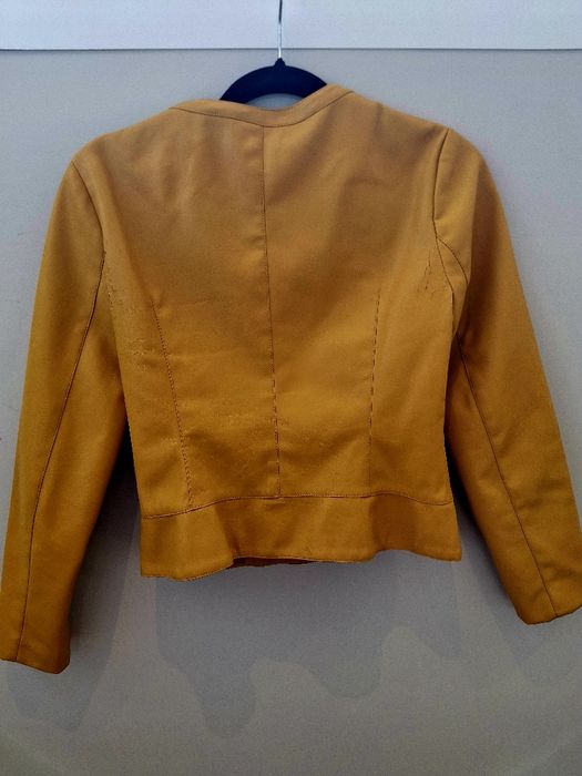 Blusão Amarelo Zara