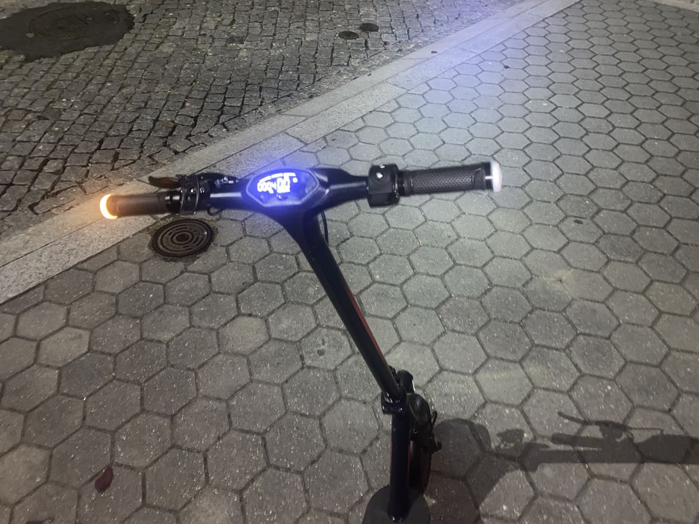 Vendo trotinete eletrica
