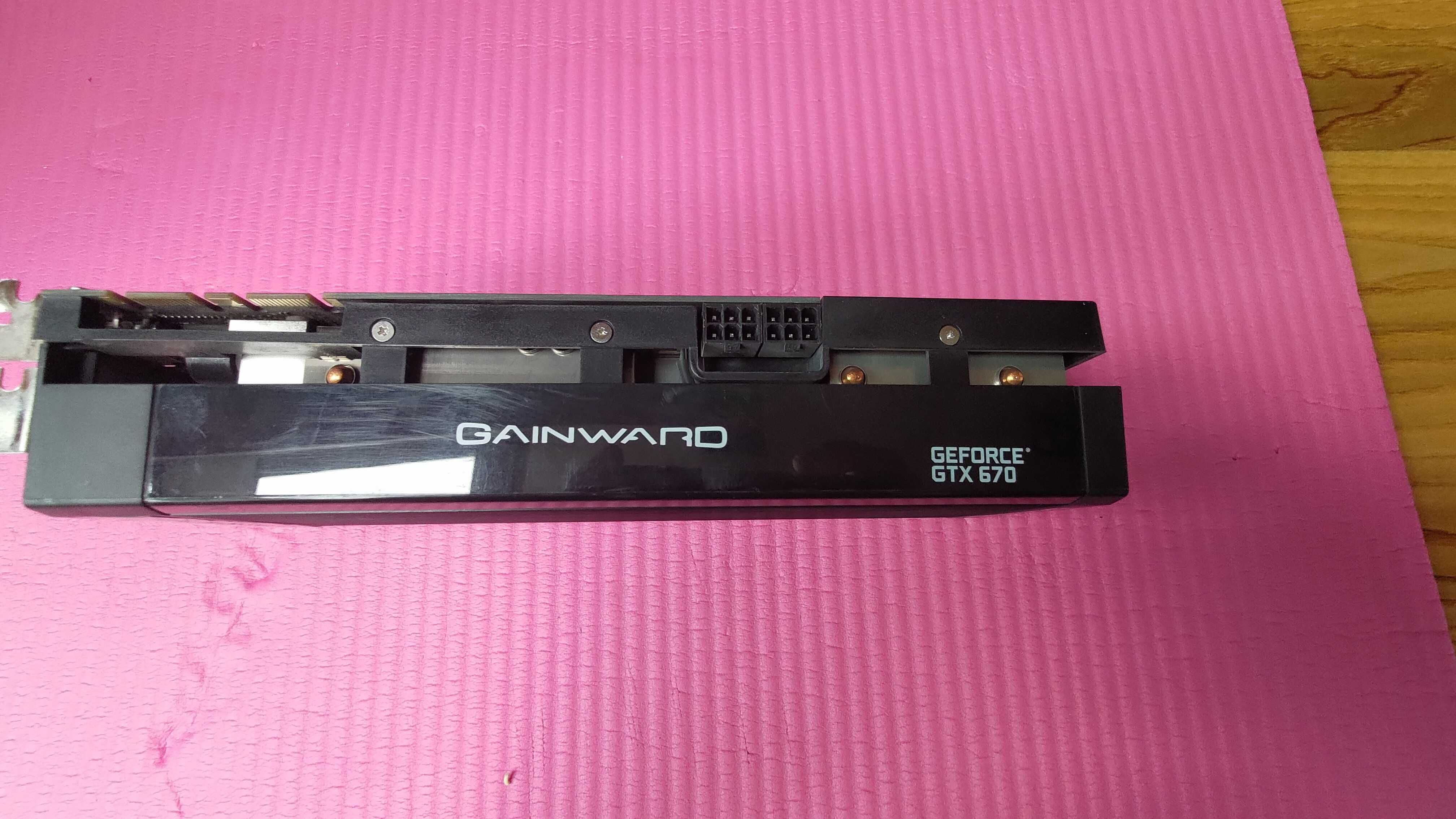 Karta graficzna NVidia GeForce GTX670 Gainward