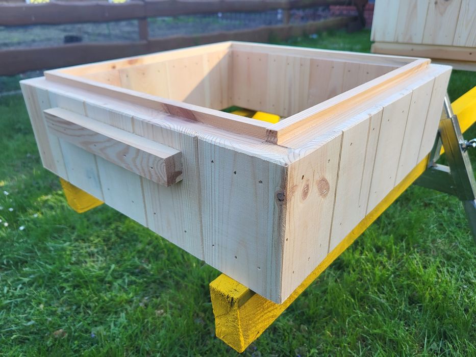 Ule wielkopolskie drewniane ule dopłaty ramki stojaki dennice