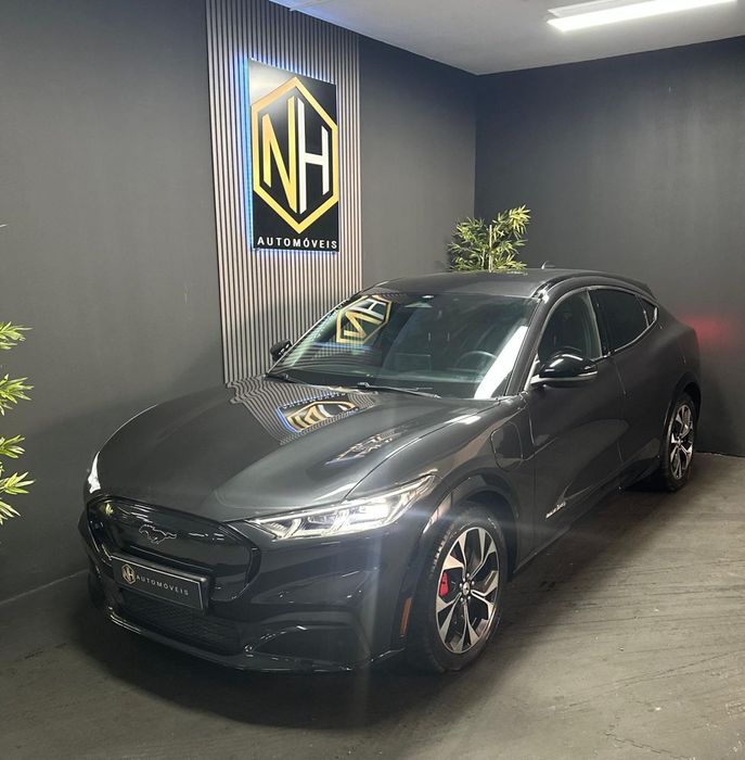 Ford Mustang Mach-E 98.7 kWh Premium AWD