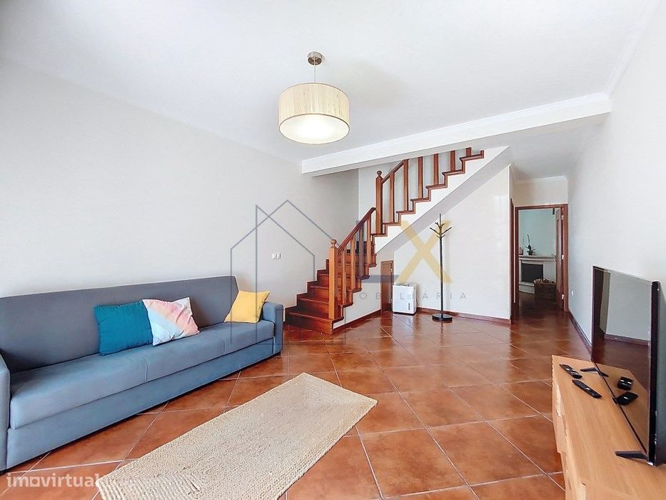 Moradia T3 encantadora com churrasqueira e garagem proxima ao Glici...