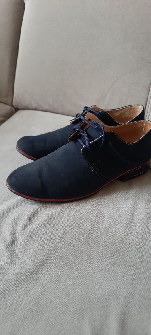 Elegancki buty 36