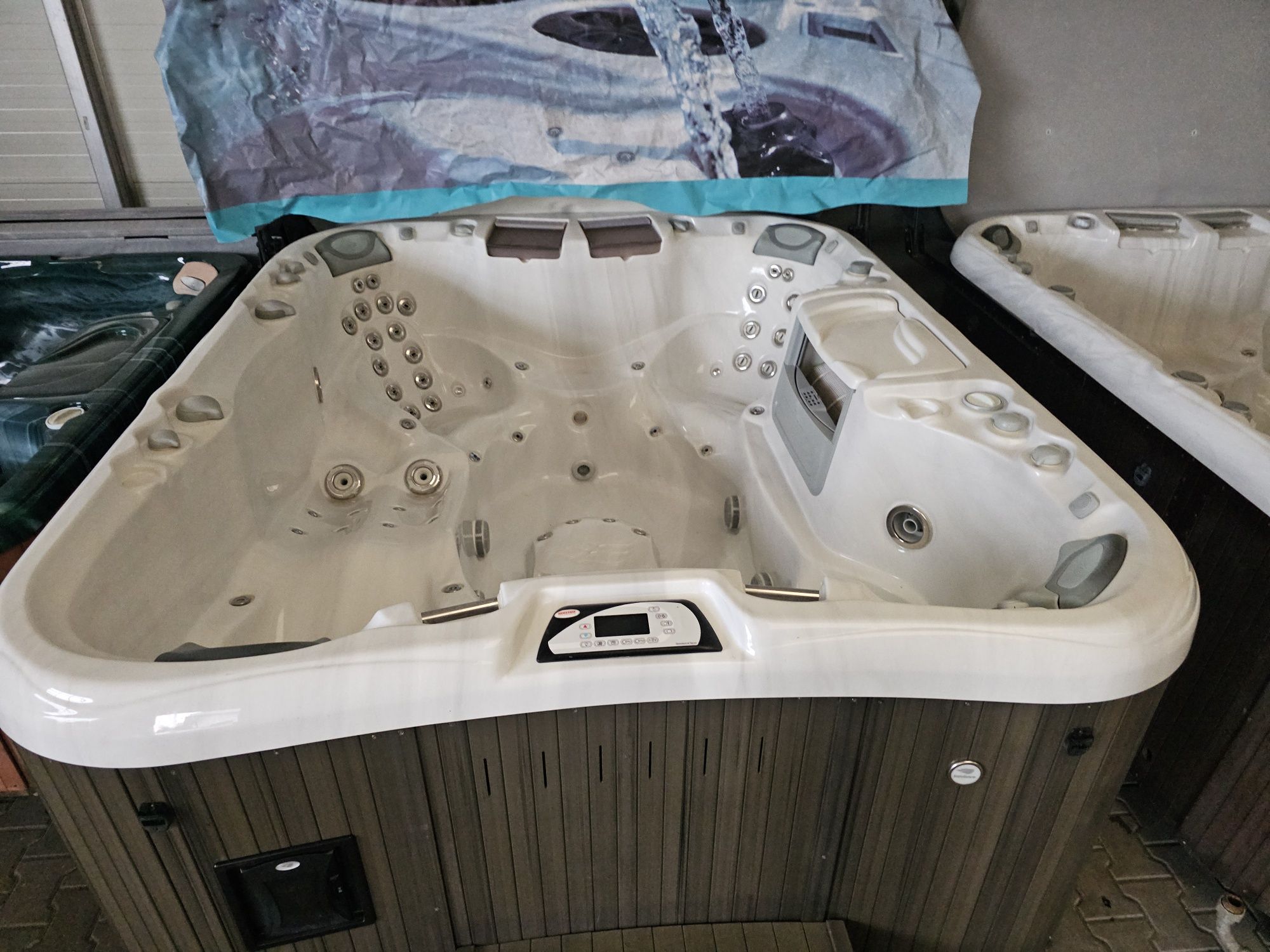 Sundance spas maxxus 280x230cm model krolewski jacuzzi