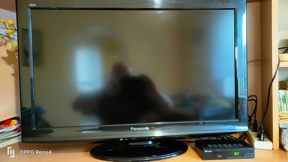 Telewizor Panasonic 32 cale + dekoder Skymaster.