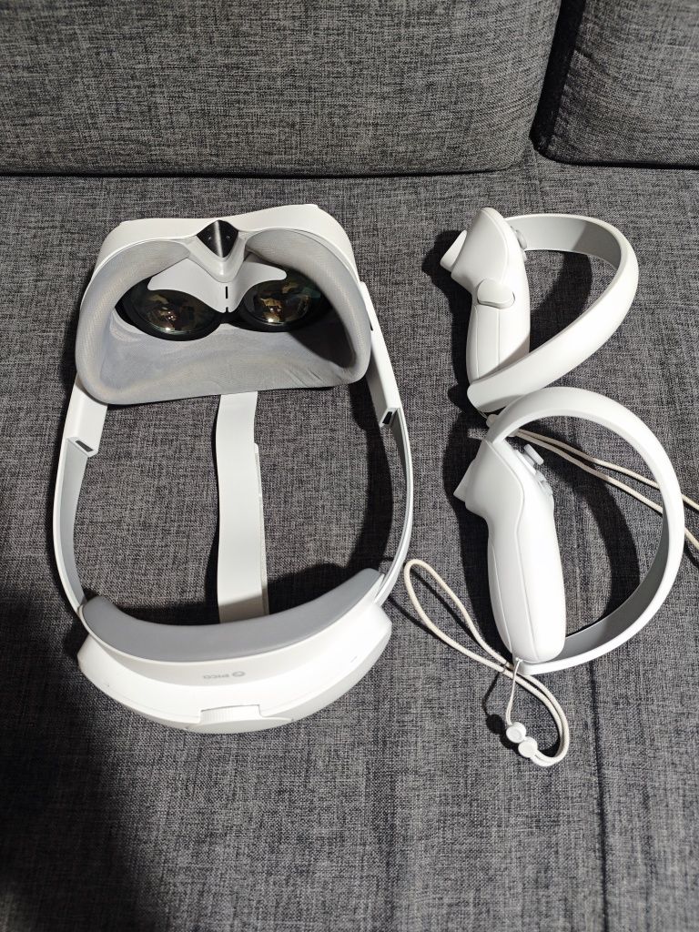 Jak NOWE Gogle VR PICO 4 128GB 8K, pady, opakowanie, kabel