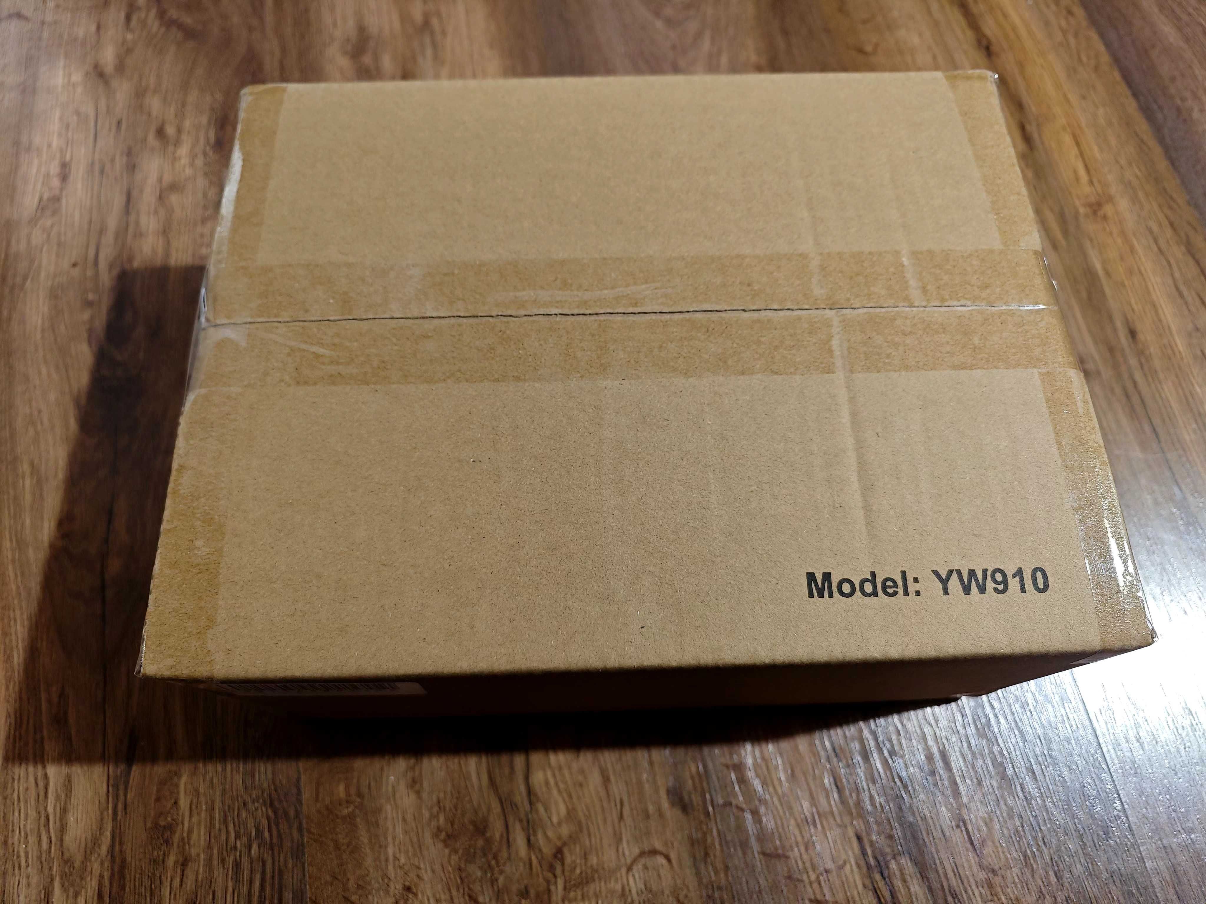 Robot do mycia okien ze spryskiwaczem Liectroux YW910