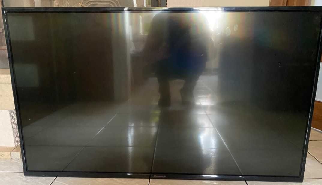 Telewizor Panasonic TX-42as500e.