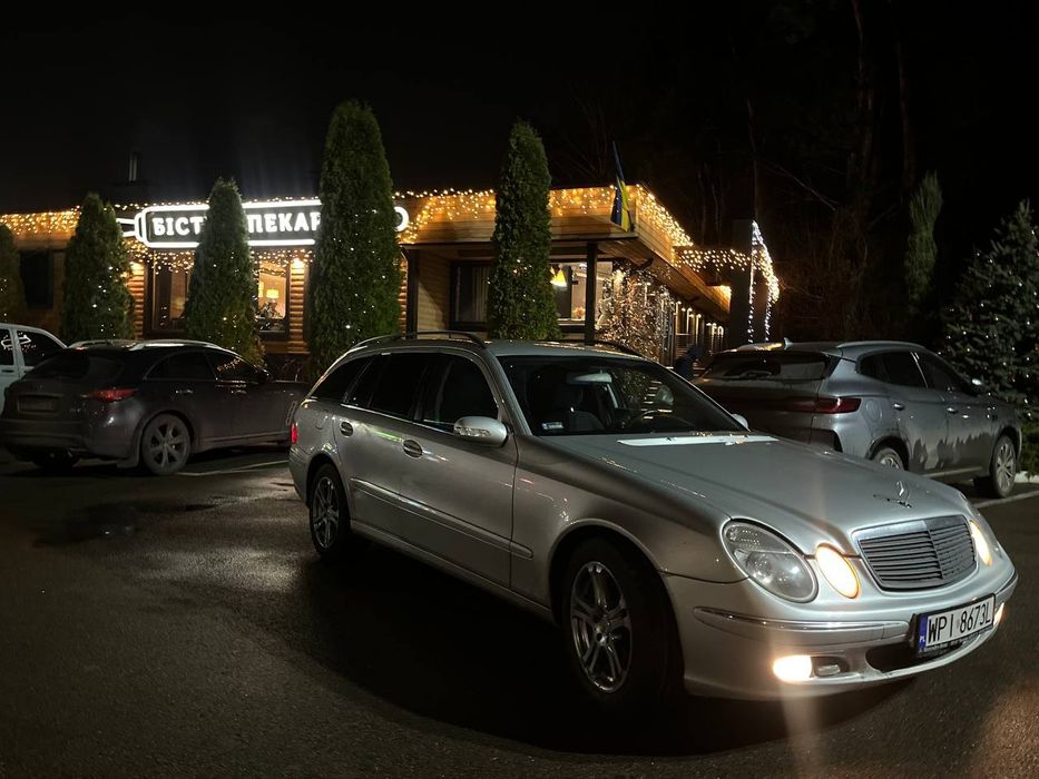 Мерседес 211 гарна коплектація