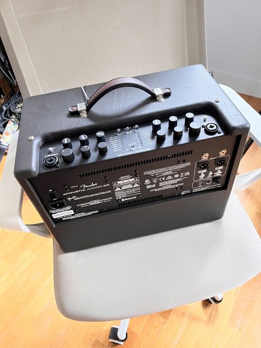 Amplificador acustico Fender Junior Go (NOVO)