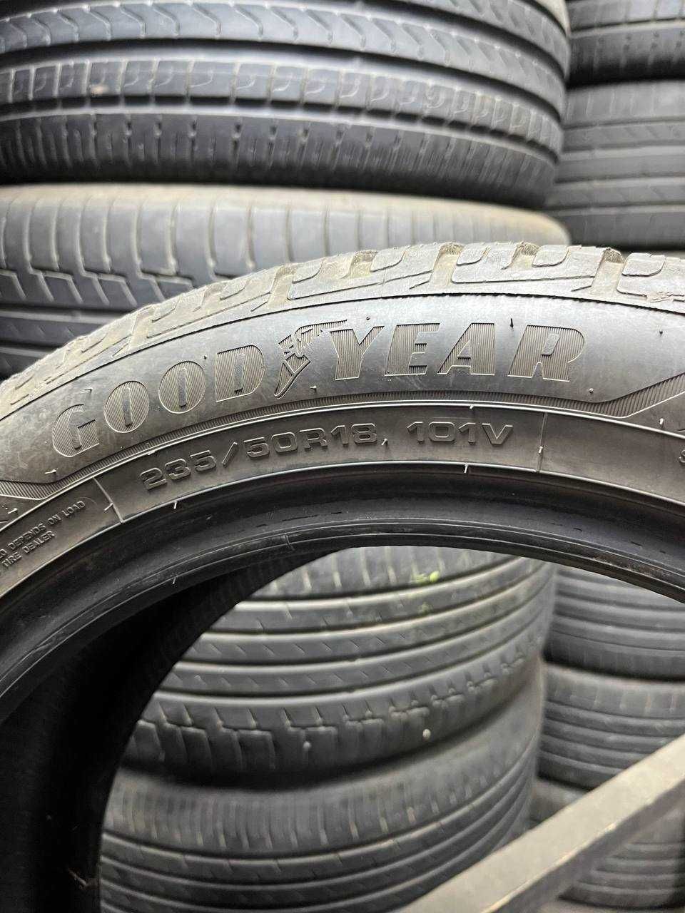 235/50 R18 Goodyear пара зима