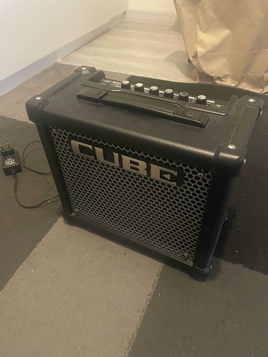 Wzmacniacz Roland Cube-10GX