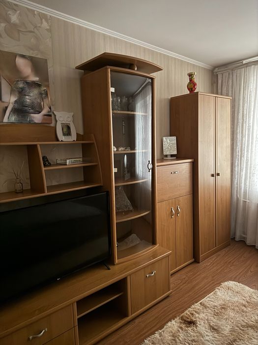 Стінка у вітальню