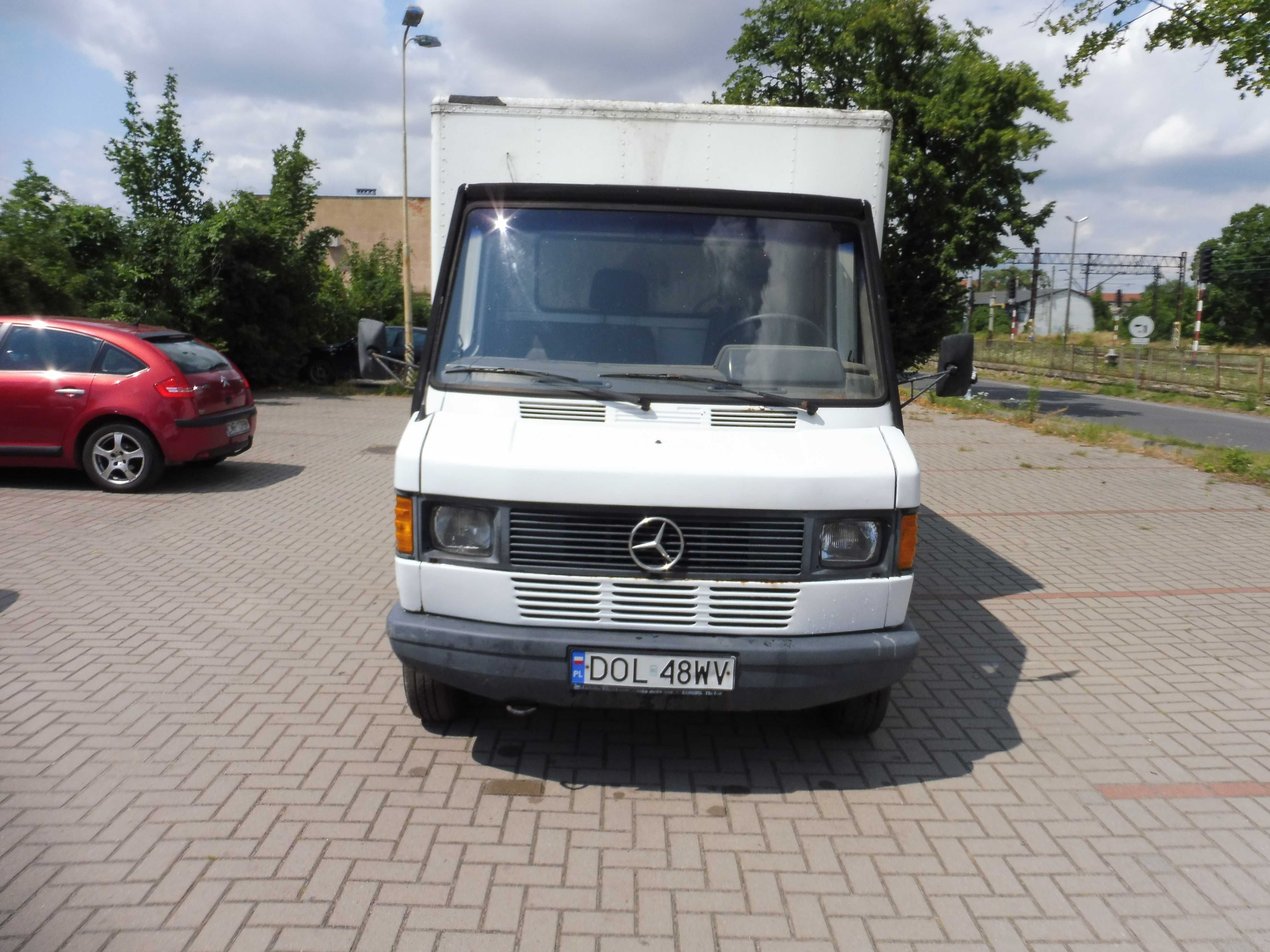 Mercedes 208 kaczka kontener oplaty 05 2026 r