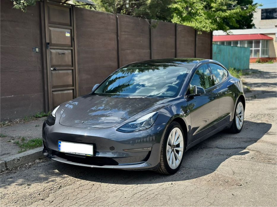 Аренда tesla 3 харьков