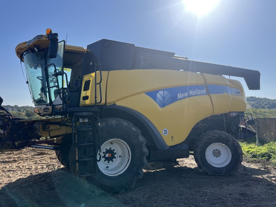 New Holland CX8080