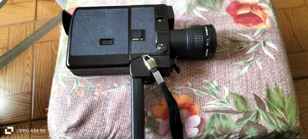 Câmara de 8 mm sem som