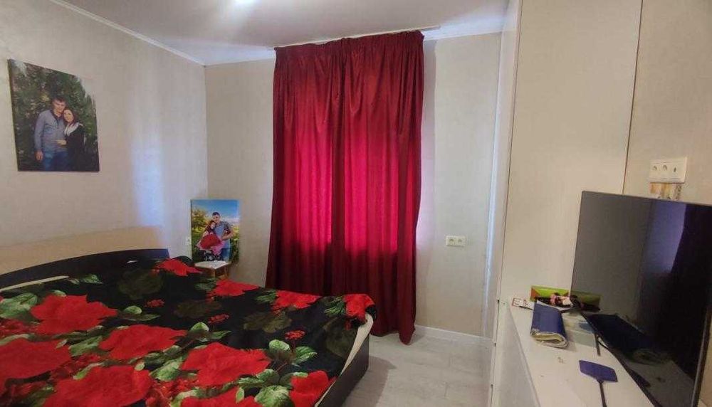 Продам будинок з усіма зручностями, Коротич