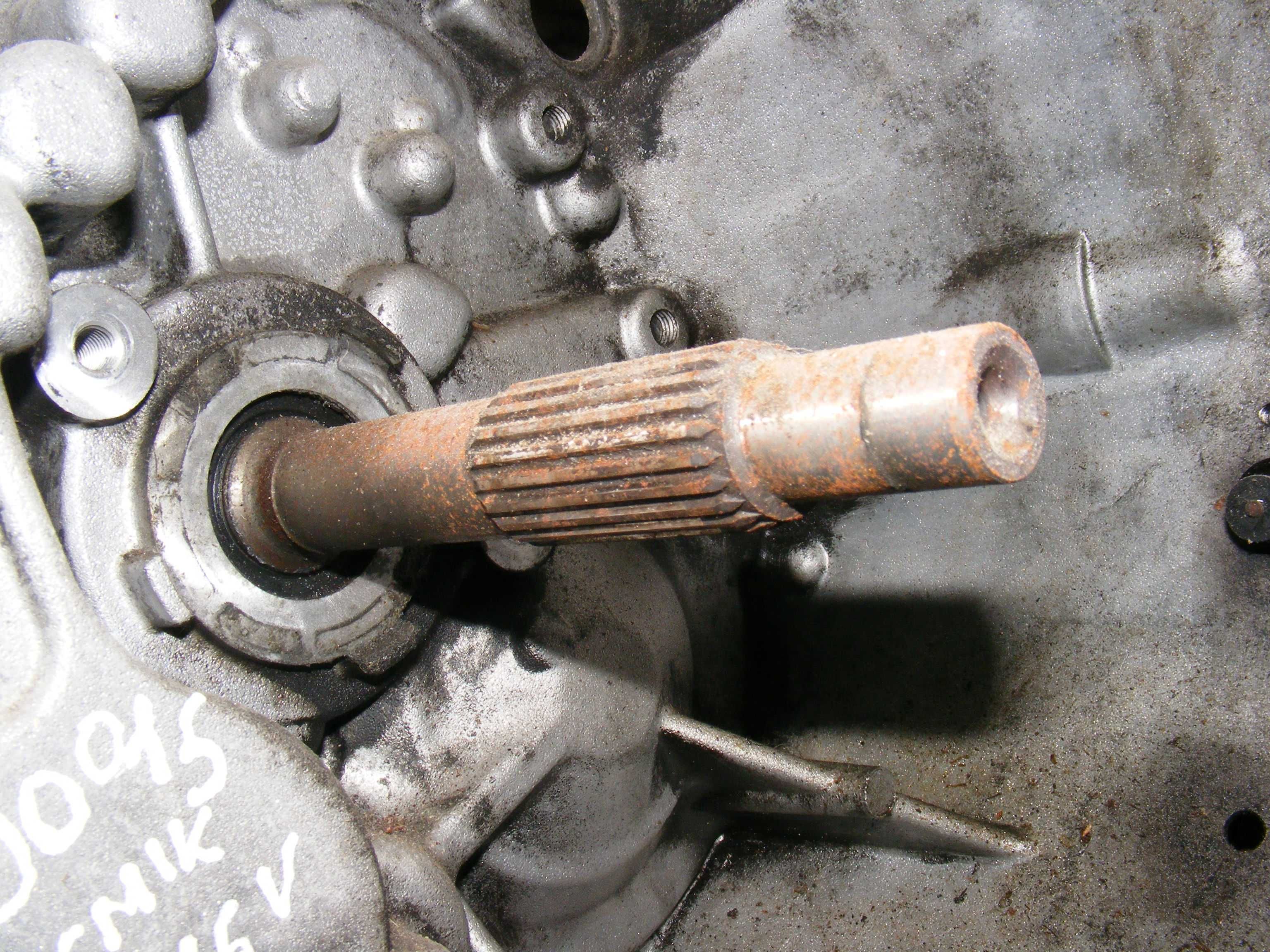 Коробка передач Рено Сценік 2 NDO 015 2.0 16 V16