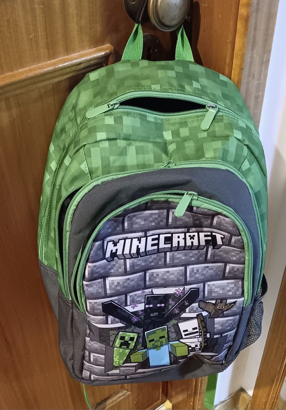 Mochila 44cm em estado novo